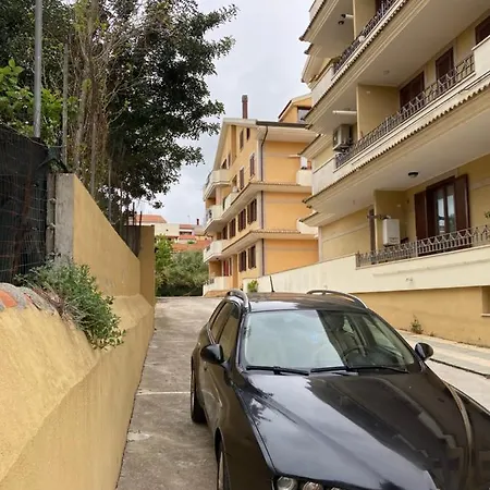 Cozy In Sardinia, Apartment Olmedo